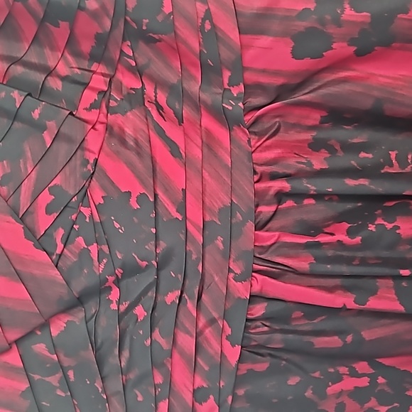 BCBG Size 6 Red/Black Silk Cocktail Dress - Picture 2 of 4